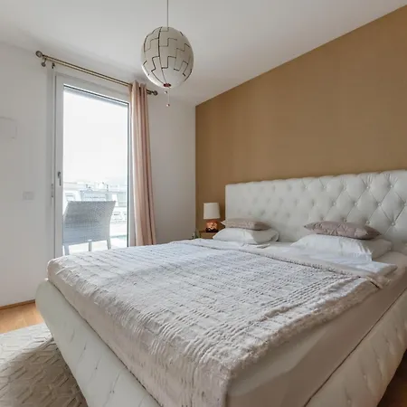 Apartment Mit Traumhafter Dachterrasse & Weitblick Vienna Esterno foto