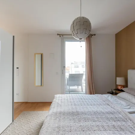 Apartment Mit Traumhafter Dachterrasse & Weitblick Vienna Esterno foto