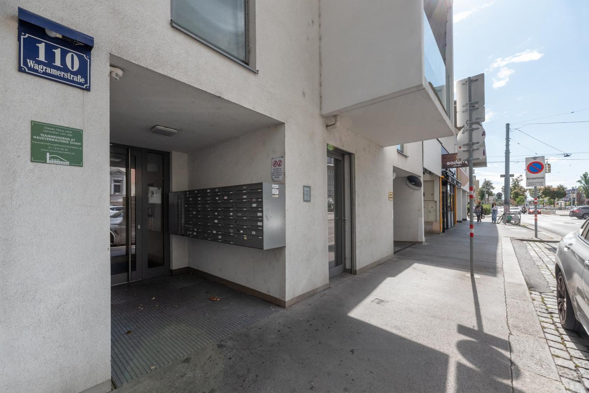 Appartement Mit Traumhafter Dachterrasse & Weitblick Wenen